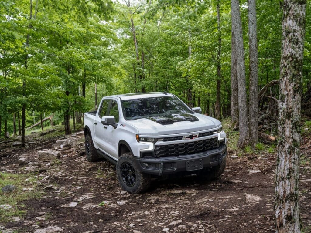 Chevy Silverado ZR2 Bison.