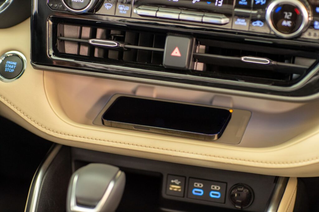 2023 Toyota Highlander 6